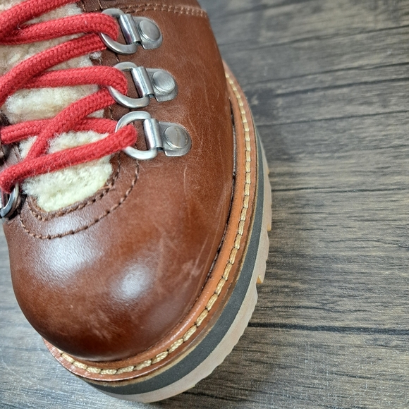 Clarks Orianna Alpine Tan Brown Warmlined Leather Women's Hiking Boots (READ) - Picture 7 of 16
